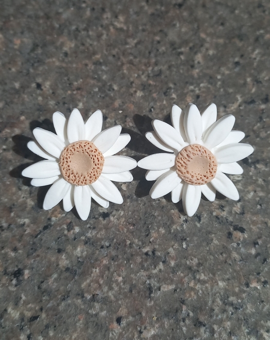 Earrings - Daisy